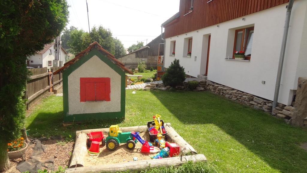 Ubytovani U Kaplicky Nove Mesto na Morave Zewnętrze zdjęcie